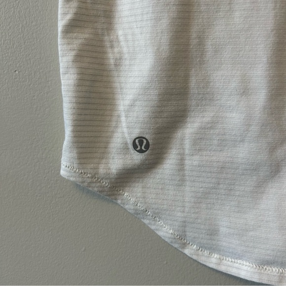 Lululemon Athletica White Stripped Tee Shirt with Reflectors - Picture 6 of 9